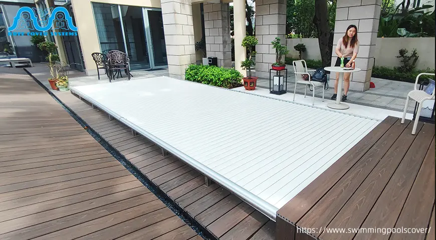 retractable pool cover