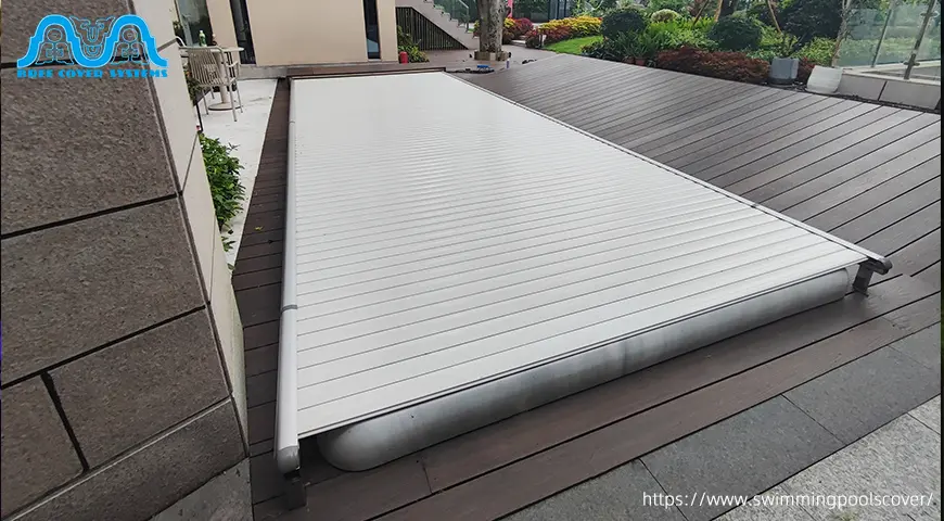 retractable pool cover